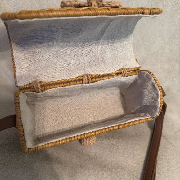 Woven Straw Crossbody Bag with Brown Strap - Picture 4 of 8